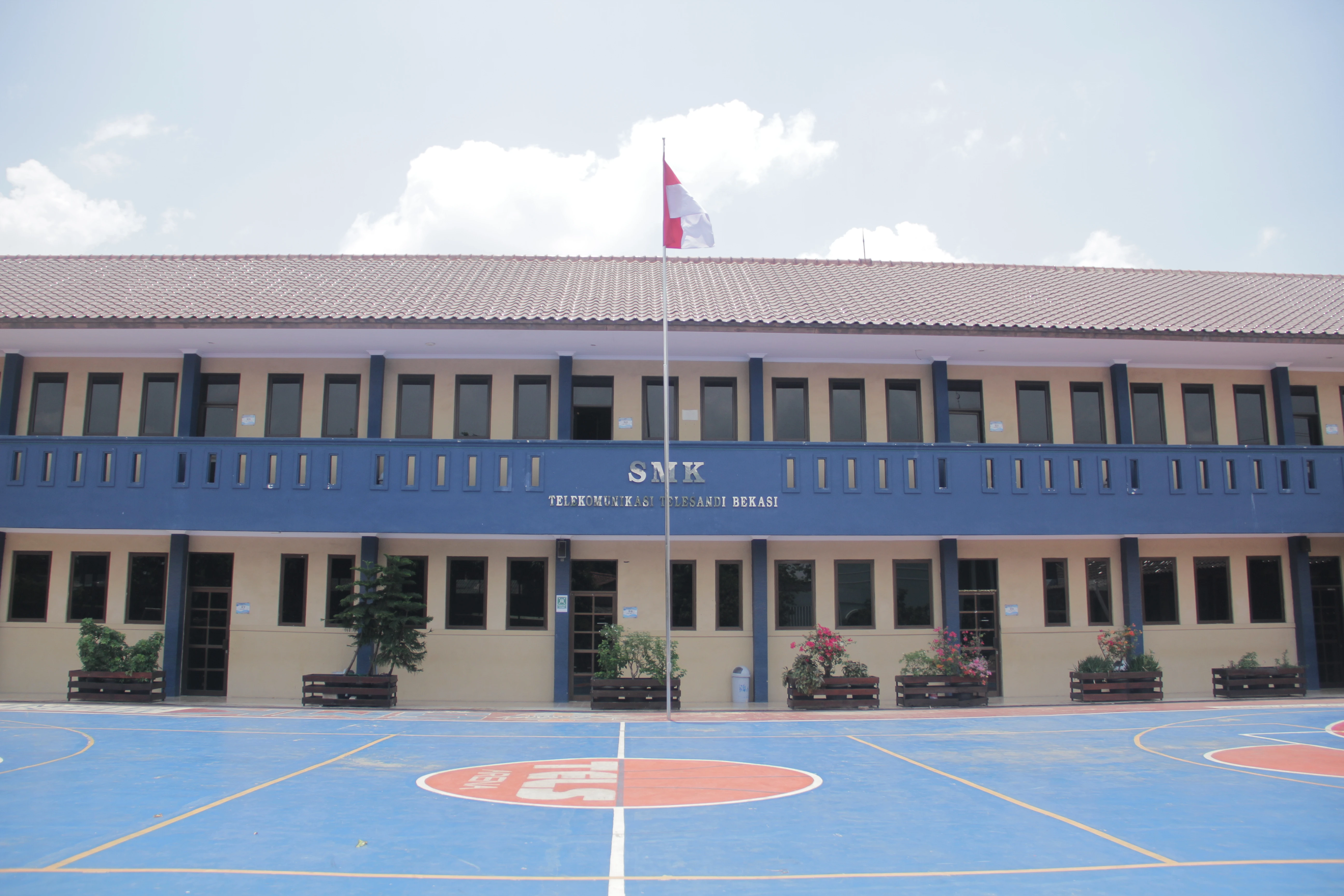 Gedung SMK Telekomunikasi Telesandi Bekasi