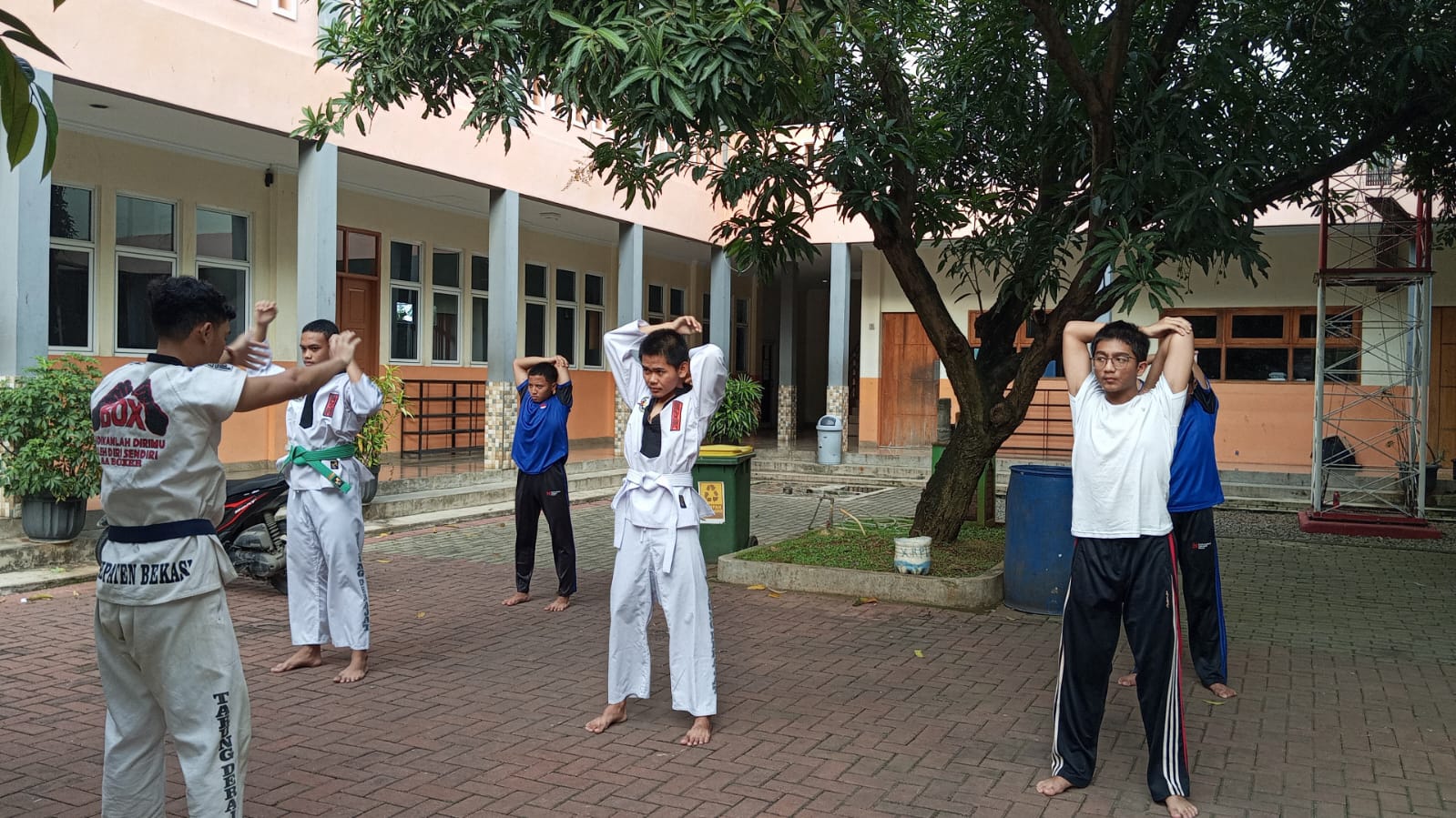 Galeri Tarung Drajat